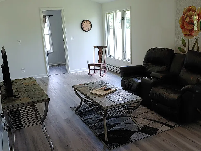 1066 Buckskin Creek Rd — Photo 3