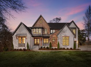 6804 Fleetwood Dr, Nashville, TN 37205