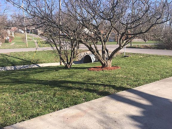 5th image of 583 Oak Dr