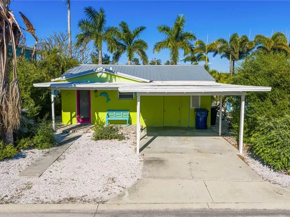 318 182nd Ave E, Redington Shores, FL 33708