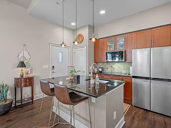 3rd image of 635 N Alexander St #0