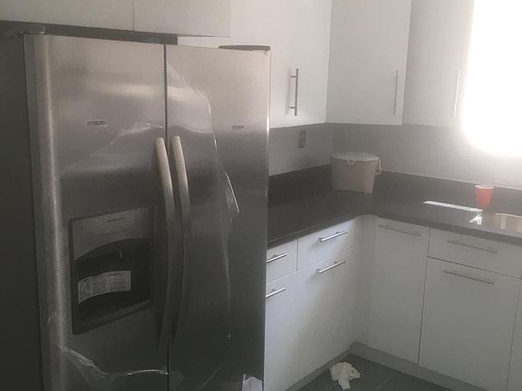 2nd image of 1053 Mace Ave