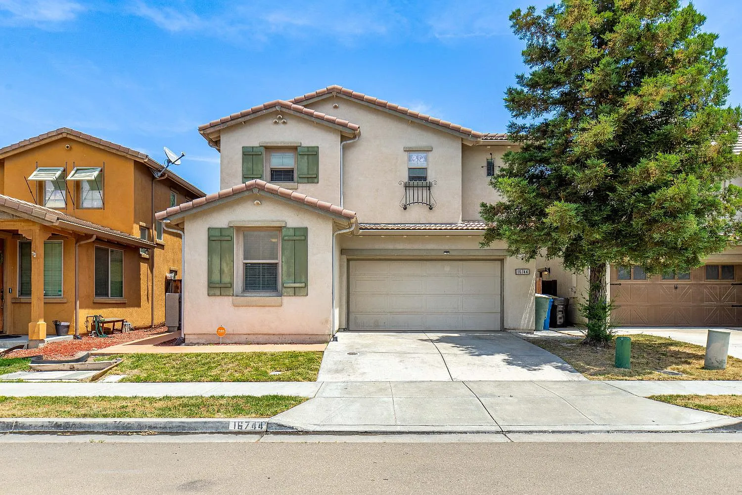 16744 Victorian Trl photo 1