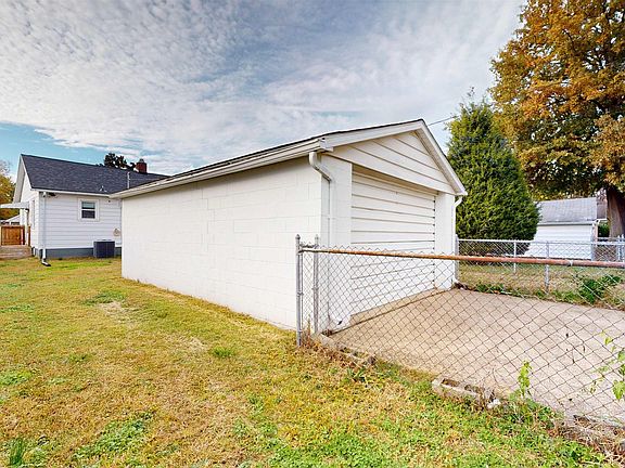2nd image of 803 Hercules Ave