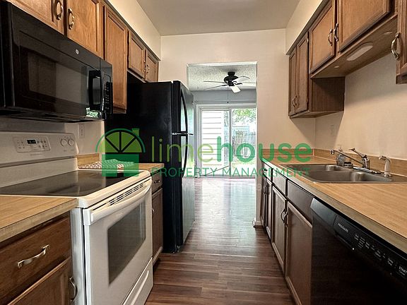 4th image of 1318 River Birch Run S