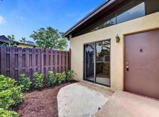 130 Gate Rd #1-67, Hollywood, FL 33024