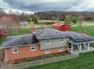 6152 Canton Rd, Malvern, OH 44644