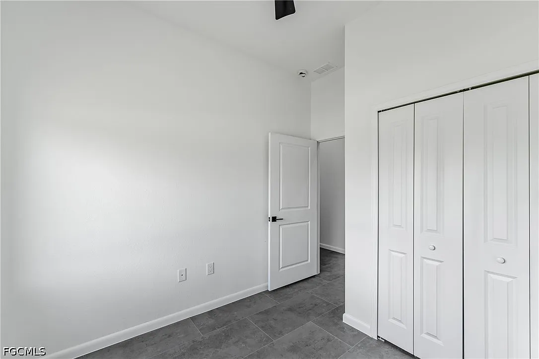 3 bed, 2.0 bath, 1371 sqft, $1,785 — Photo 4