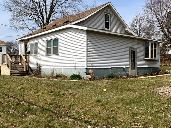 526 E South St, Stoughton, WI 53589