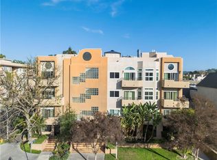 4230 Colfax Ave APT 301, Studio City, CA 91604