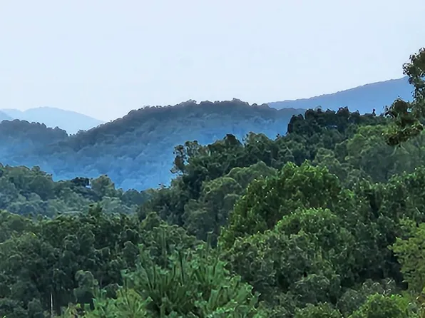 13384 Hardy Rd, Hardy, VA 24101