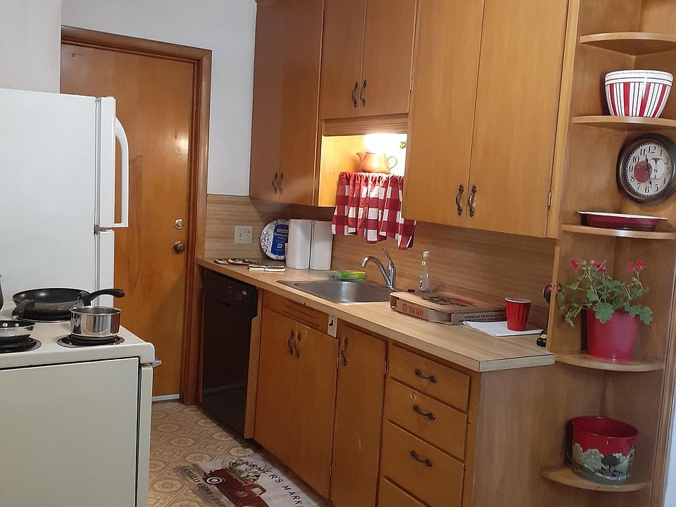 Fridge, stove, dishwasher!