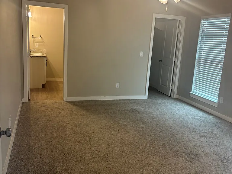 2827 Battle Ave — Photo 10