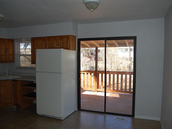 plenty of room for kitchen table