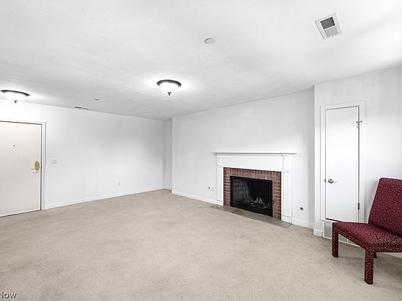 3rd image of 2885 Pease Dr APT 303