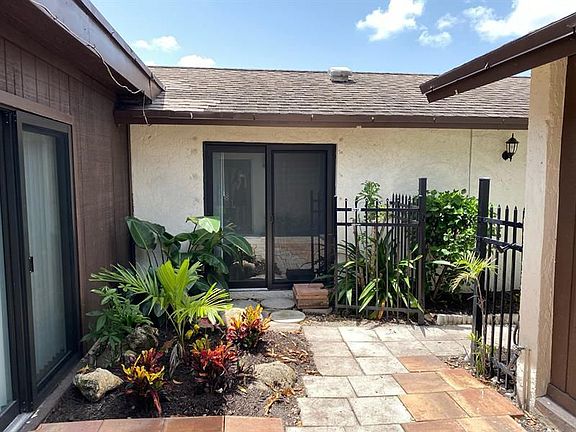 3rd image of 1254 Carousel Way