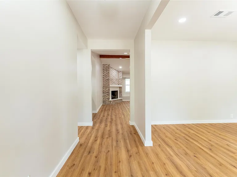 6119 S Braeswood Blvd — Photo 6