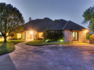 616 Pool Pl, Shawnee, OK 74801