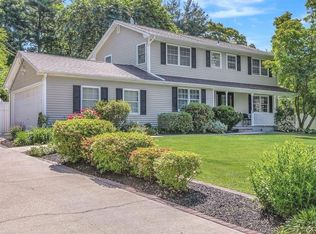 3 Captains Walk, East Setauket, NY 11733