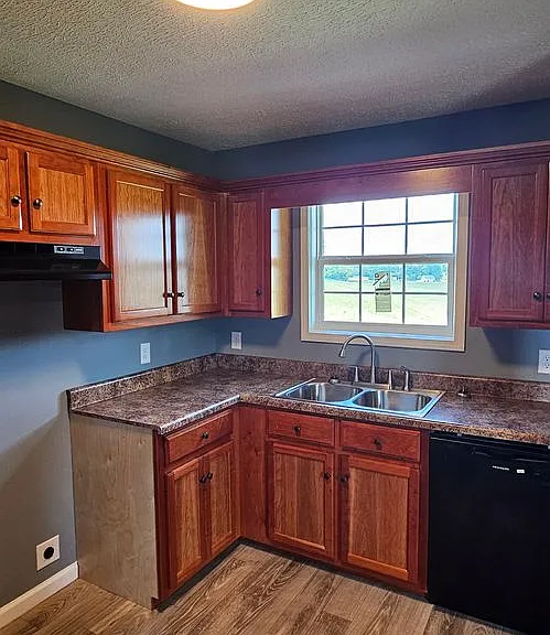 319 Jack Hunt Rd — Photo 4