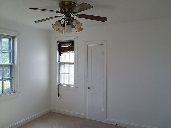 5th image of 1119 Oakgrove Ave