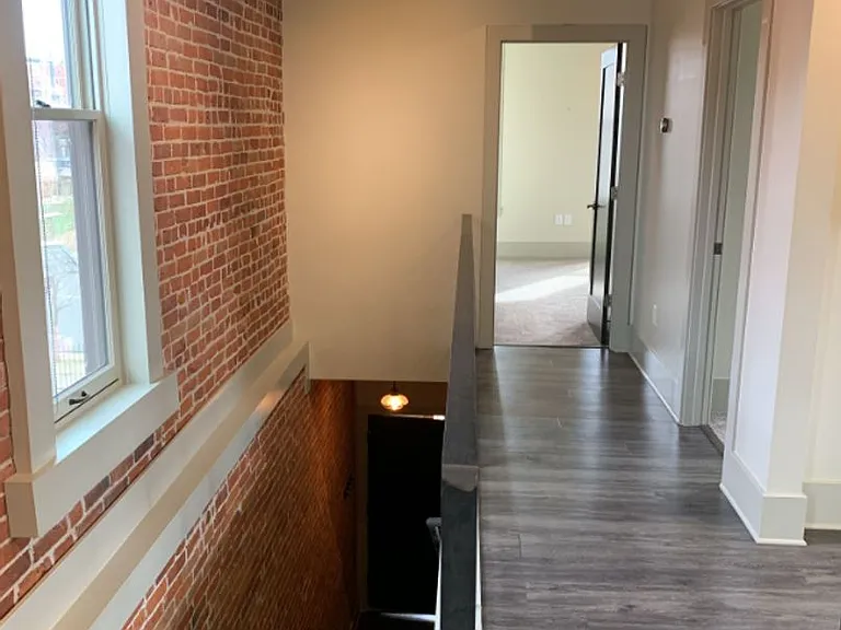 2531 Curtis St #2 — Photo 6