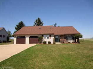60 Jacaranda Dr, Battle Creek, MI 49015