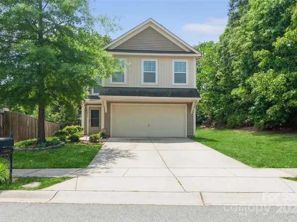 6034 Crossvine Ln, Charlotte, NC 28215
