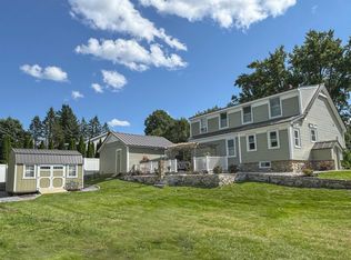 16 Hale Ave, Hooksett, NH 03106