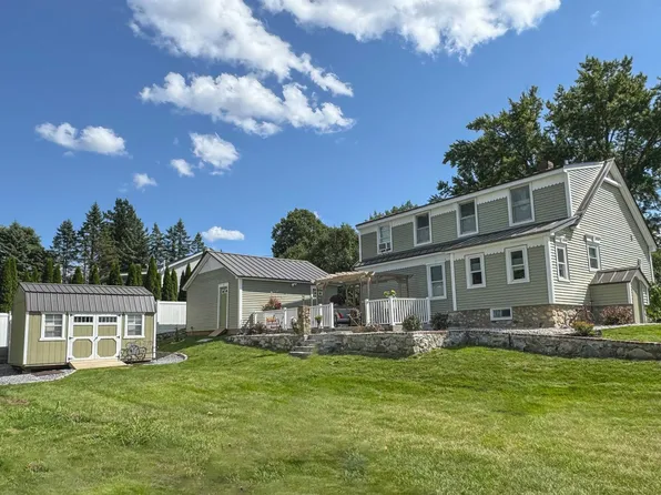 16 Hale Avenue, Hooksett, NH 03106
