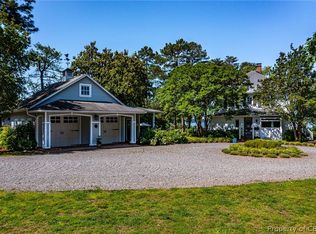 43 Bar Neck Ln, Weems, VA 22576