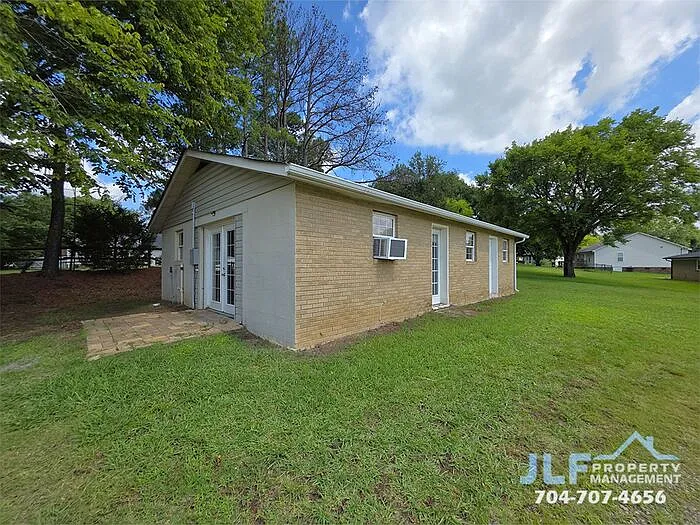 1052 Rembrandt Dr SW #1052 — Photo 20