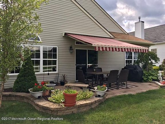 2nd image of 41 Verona Dr