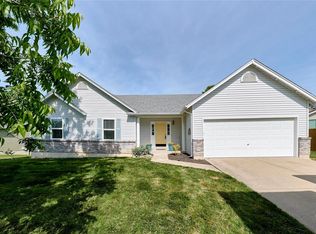 9 Americana Place Ct, O'Fallon, MO 63366