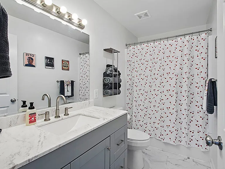 767 Corbin Ave #MAIN767CORBINAVE — Photo 8