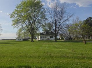 165 Highway O, Silex, MO 63377