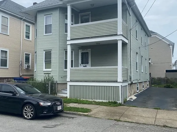83 Glennon St, New Bedford, MA 02745