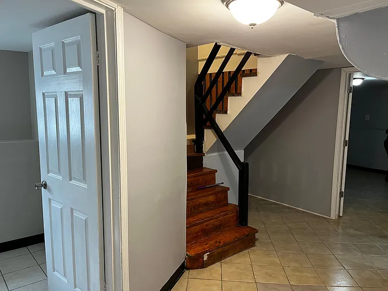 8024 S Muskegon Ave — Photo 13