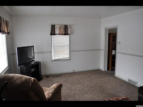 5th image of 371 N 200 W