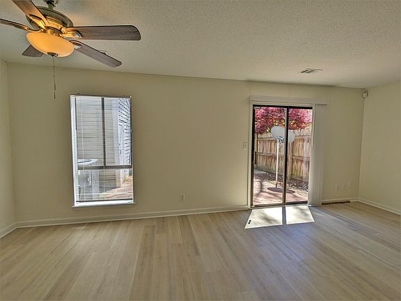 4th image of 1032 Turtle Rock Ln