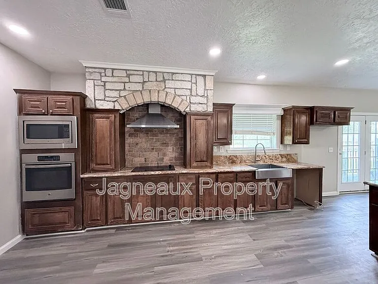 816 Shady Ln — Photo 23
