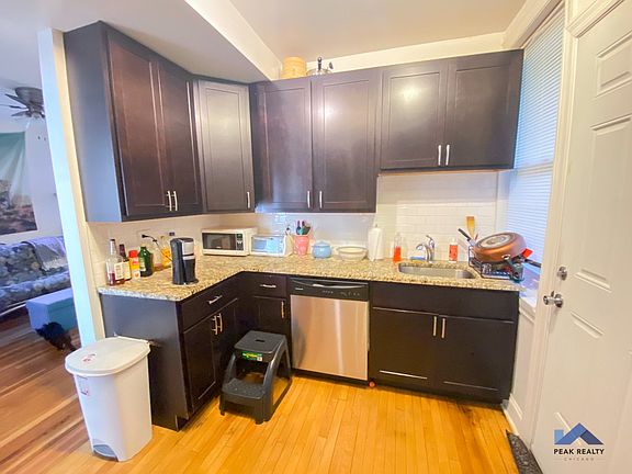 2nd image of 4814 N Rockwell St #2118091