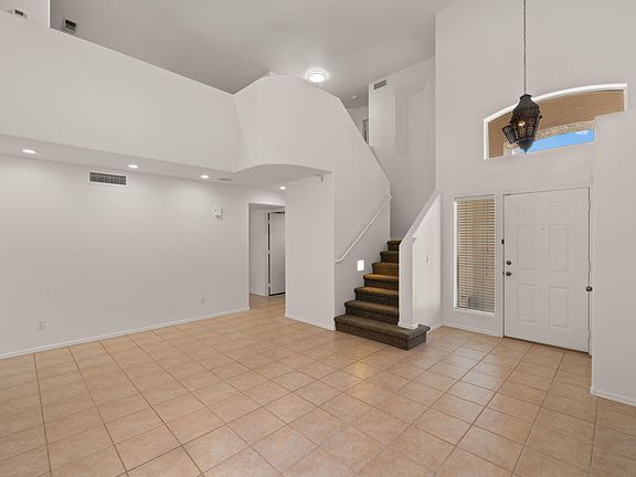 4th image of 4127 E MEADOW Drive