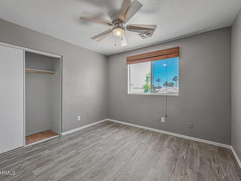 16224 W Jefferson St — Photo 22