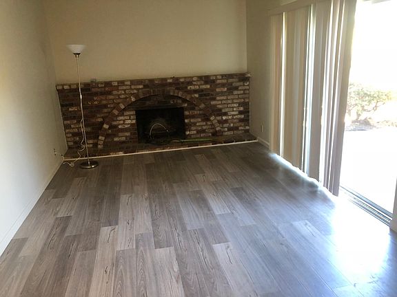 3rd image of 2836 Sand Point Dr