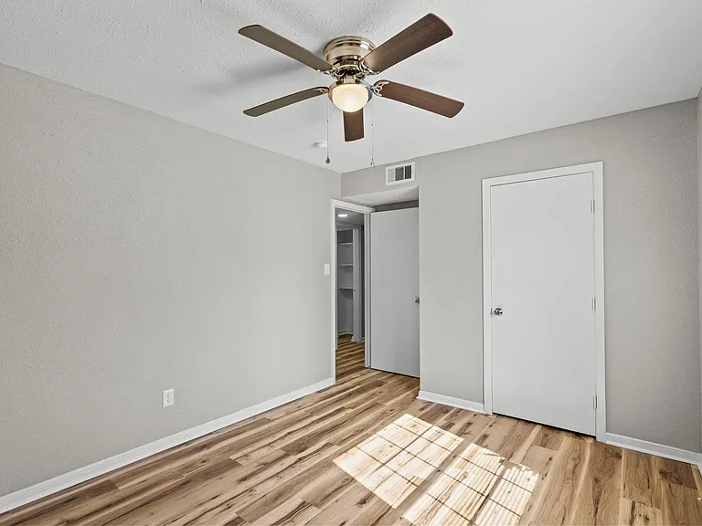 1927 Avenue M 1/2 #9 — Photo 12
