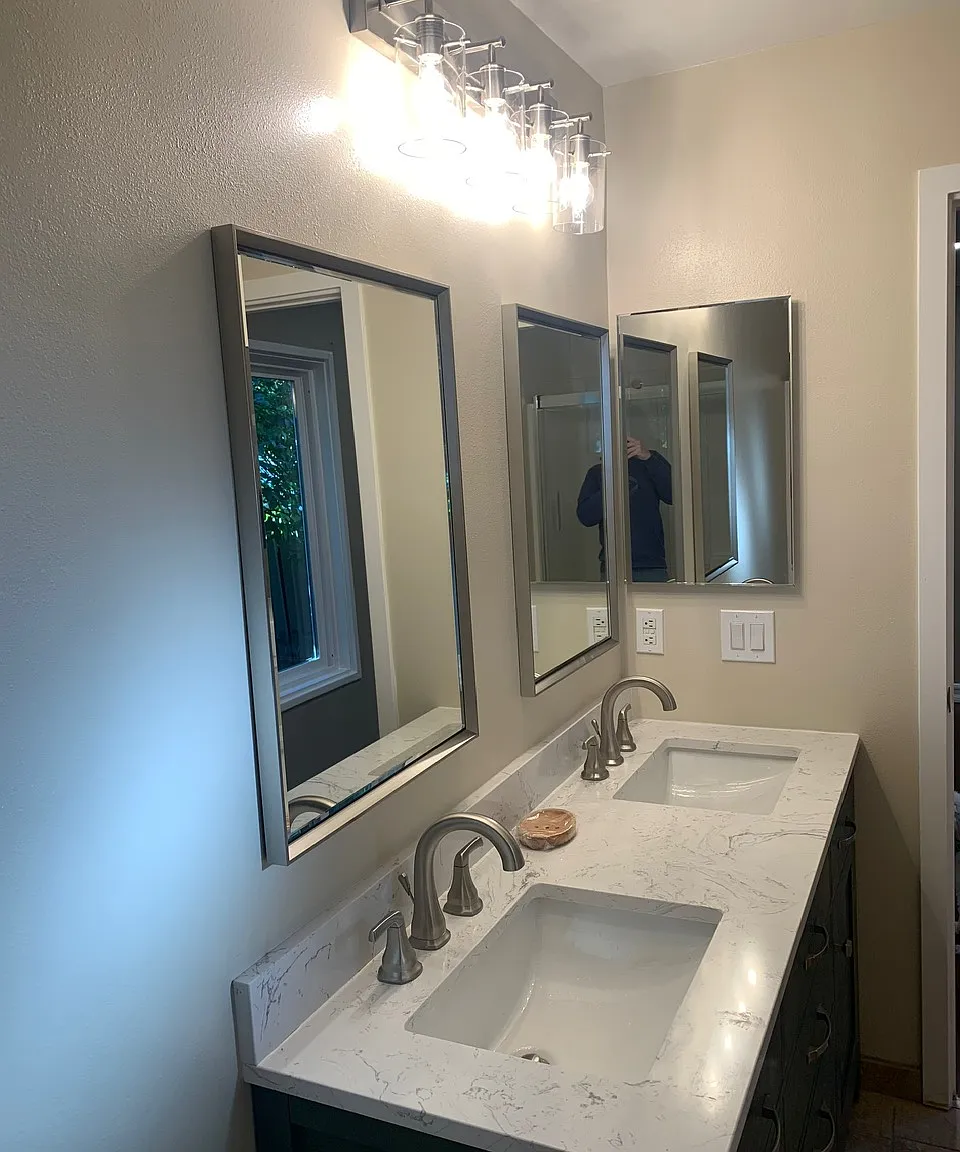 3 bed, 1300 sqft, $4,200 — Photo 2