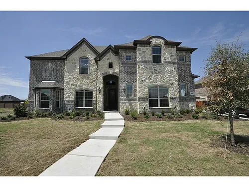 600 Falcon Dr Photo 1