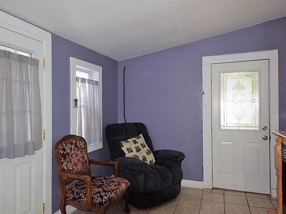 3rd image of 113 Parker Ave
