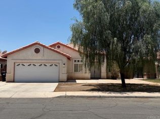 2117 Descanso Dr, Calexico, CA 92231